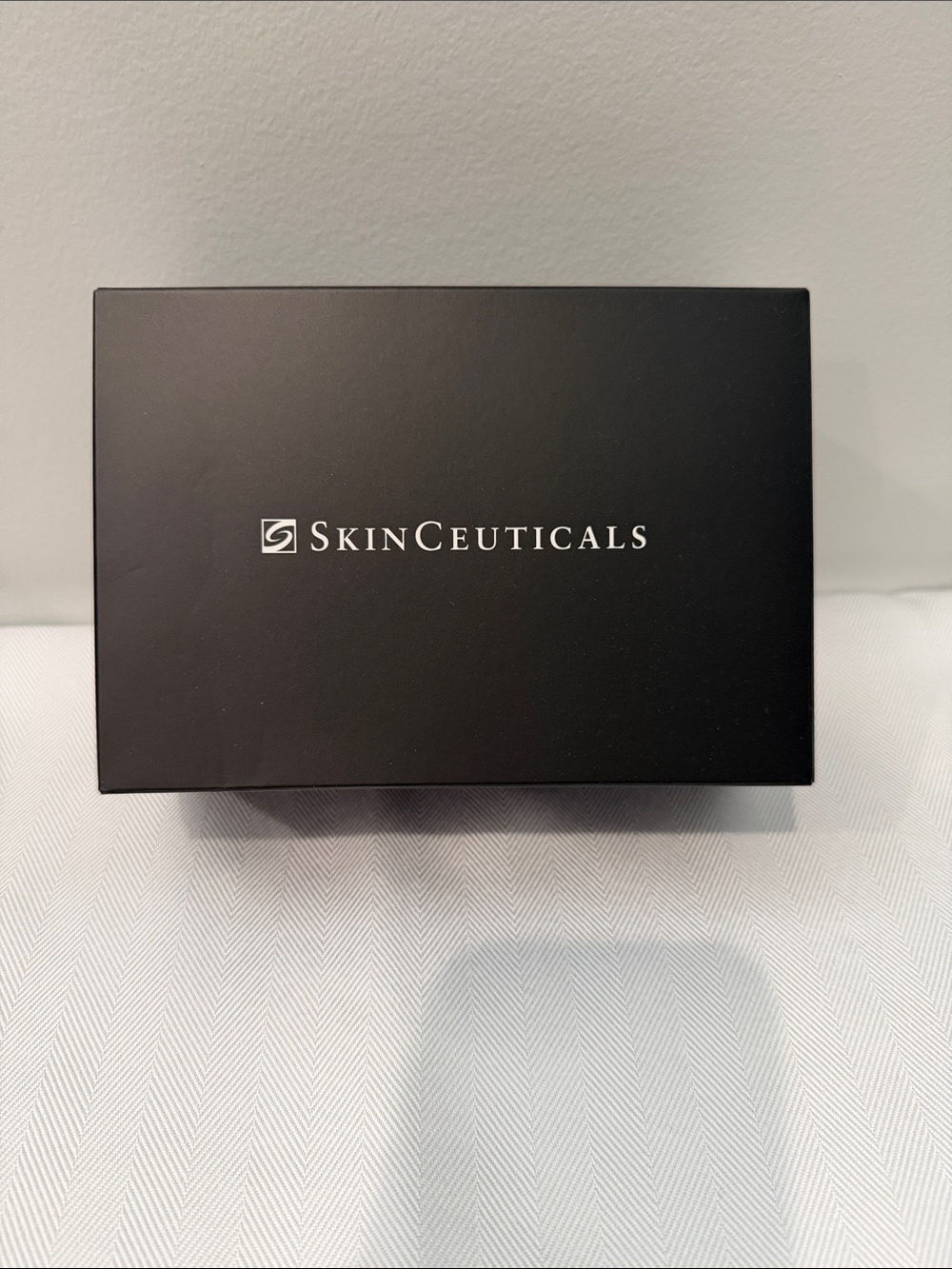 SkinCeuticals Cooling Globes